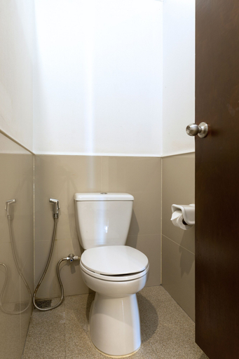 Bathroom 3, The Lantern Hostel and SPA, Phuket Island