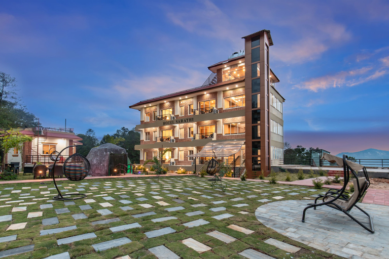 Exterior & Views