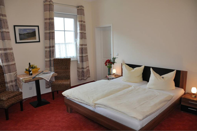 Bedroom 3, Nassauer Hof Hotel & Weinwirtschaft, Rhein-Lahn-Kreis