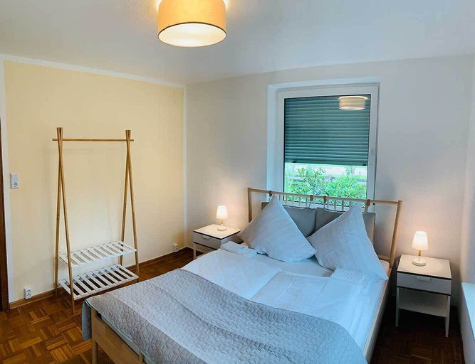 Bedroom 4, Fährhaus Kirschenland, Stade