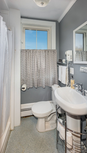 Bathroom 4, The Craignair Inn & Restaurant, Knox
