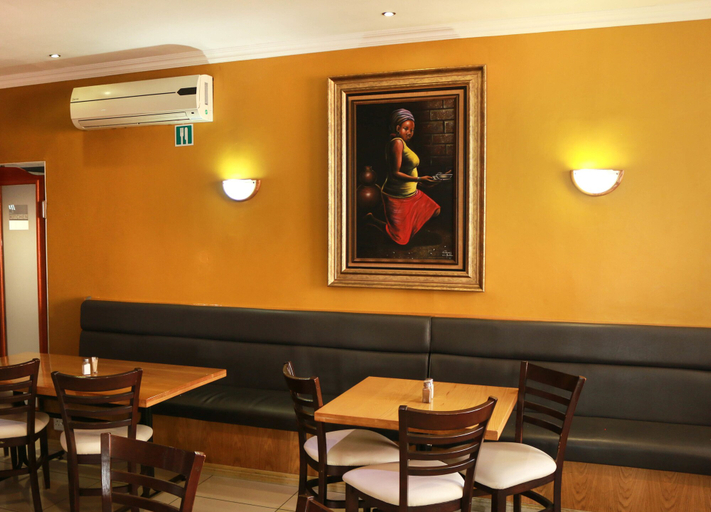 Food & Drinks 4, Ilawu Inn, Umgungundlovu