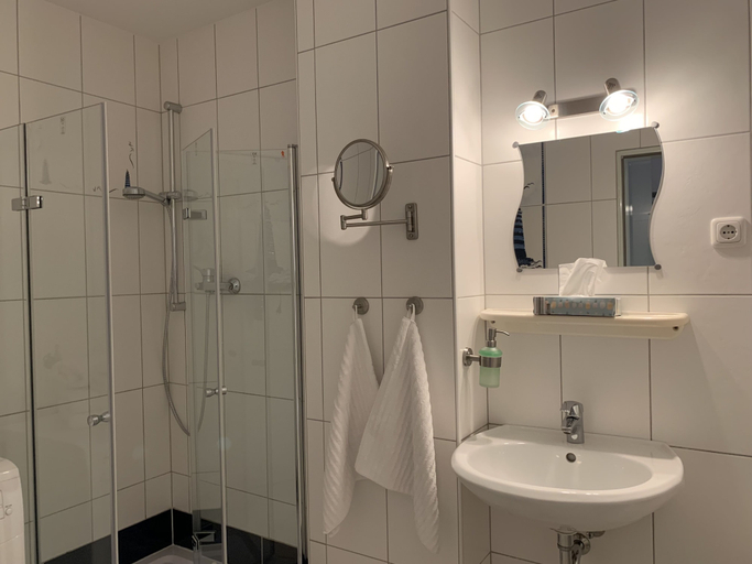 Bathroom 4, Apartment Elbe Glückstadt near Airport, Steinburg
