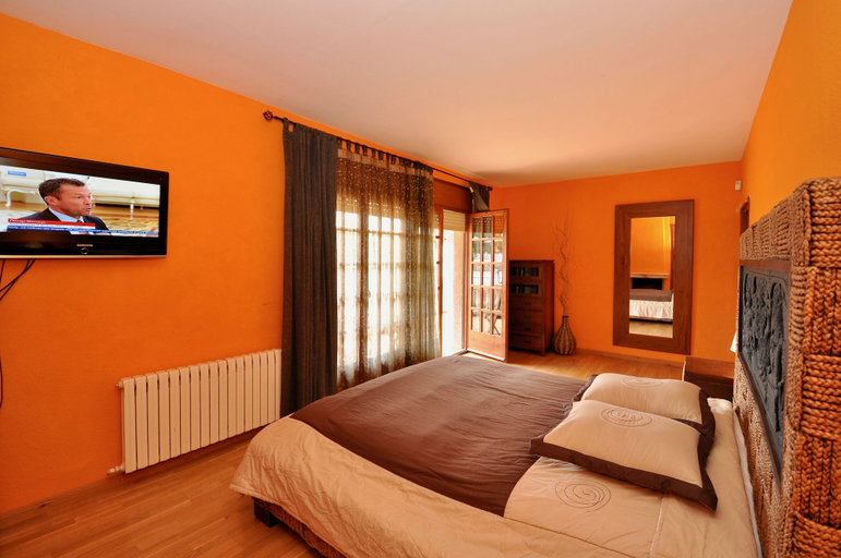 Bedroom 3, Villa Europa C061, Girona