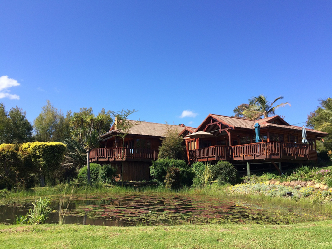 Exterior & Views 2, Fish Eagle Lodge, Eden