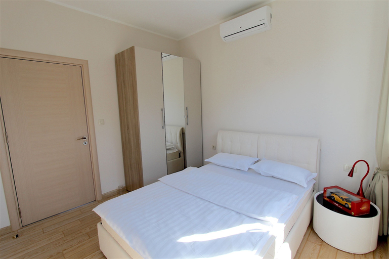 Bedroom 4, Apartments Aqua