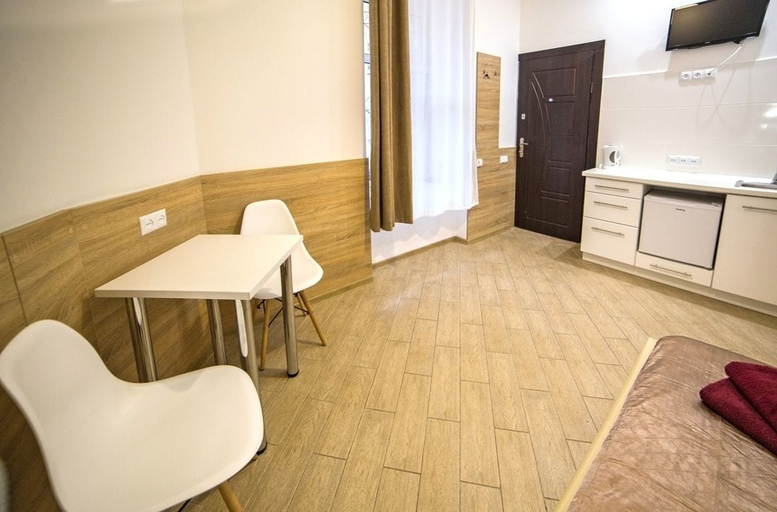 Others, Smart Apartment Chornovola 21b, L'vivs'ka
