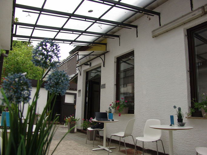 Others 5, Hotel Maksimir, Zagreb