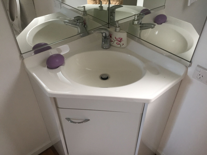 Bathroom 4, The Lodge At Te Rawa - Boat Access Only, Marlborough