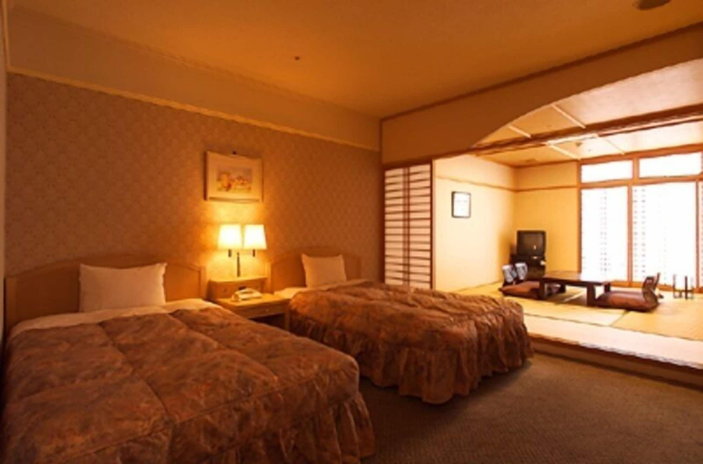 Bedroom 4, Hotel Sekia, Ōmuta