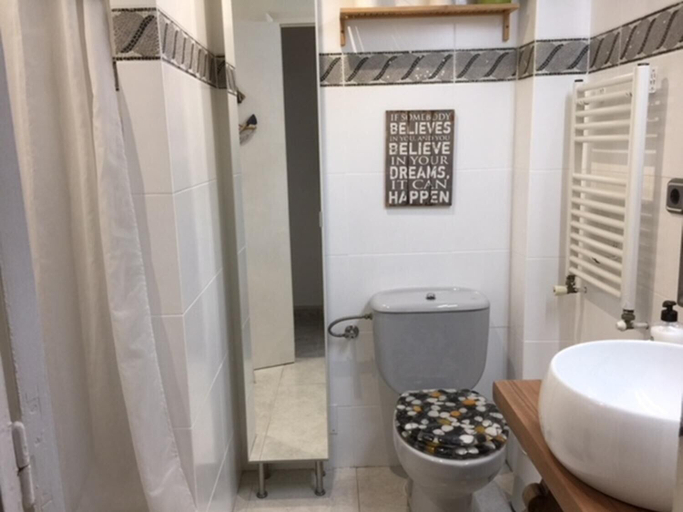 Bathroom 3, Sweet Apart, Barcelona