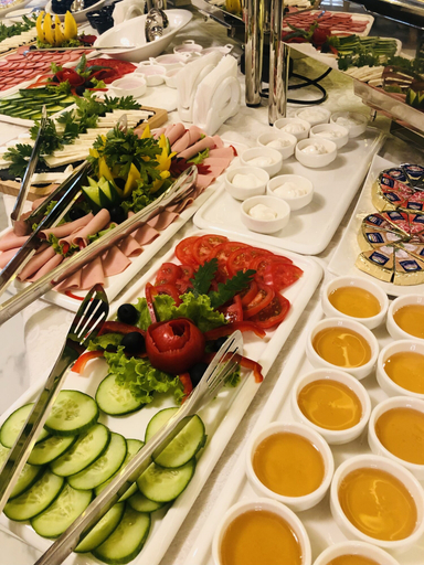 Food & Drinks 5, Krone Hotel, Baku