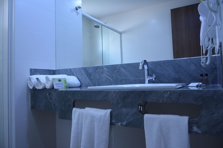 Bathroom 4, Casa Nova Hotel, Rio de Janeiro