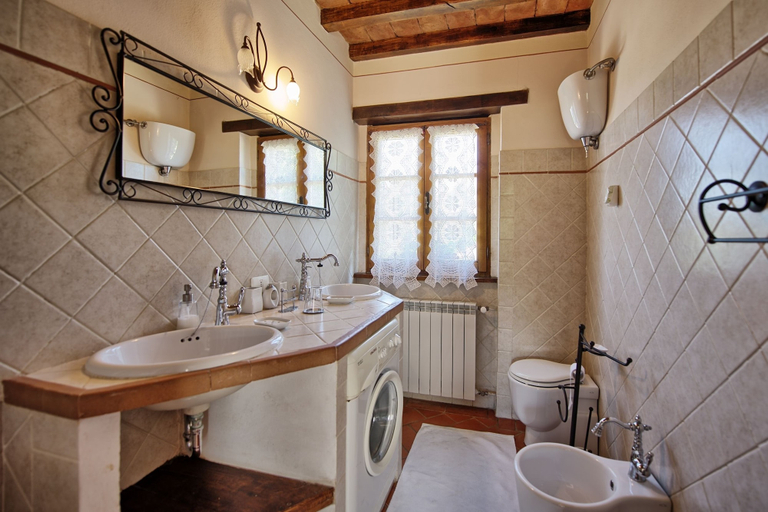 Bathroom 3, Villa Margherita Due, Arezzo