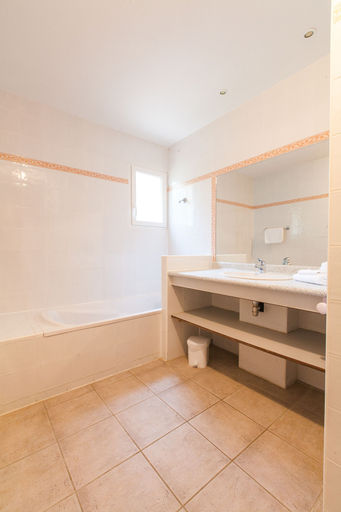 Bathroom 4, Vayamundo Quillan L'Espinet, Aude