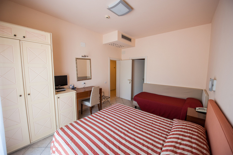 Bedroom 4, Alba Hotel, Ravenna