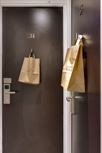 Others 5, Hôtel Louvre Richelieu, Paris
