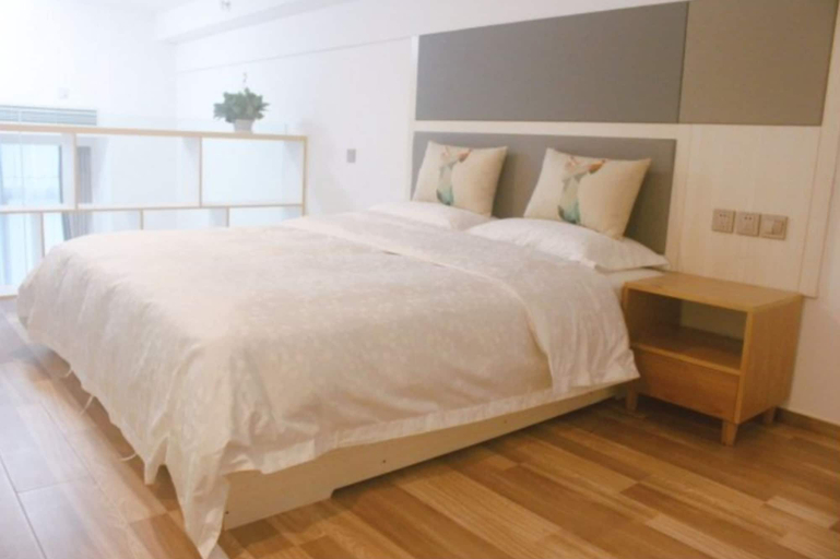 Bedroom 4, The Roost Hotel, Dalian