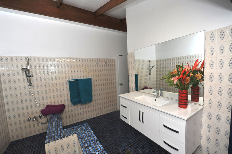 Bathroom 3, The Sanctuary Retreat, Cairns
