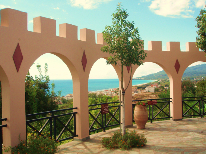 Others 4, Villa Pappas, Epirus