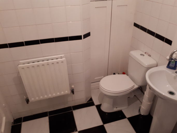 Bathroom, Delightful Victorian House, Belfast