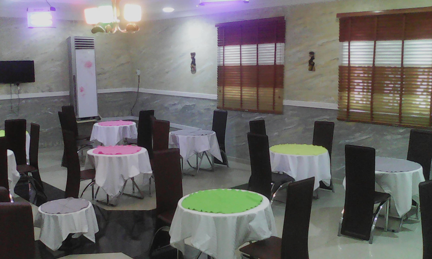 Food & Drinks 4, EBEKENDY HOTEL, Obio/Akp