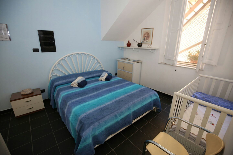 Bedroom 4, B&B Stop & GO, Reggio Di Calabria