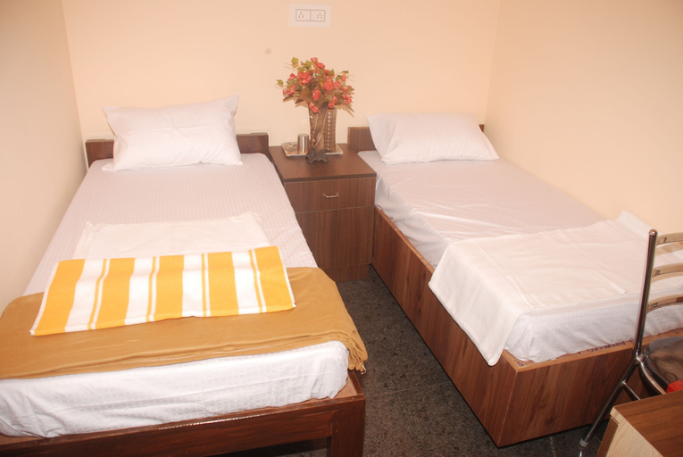 Bedroom 2, Kings Inn, Bangalore
