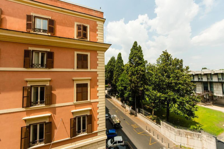 Exterior & Views 2, Hotel Lella, Roma
