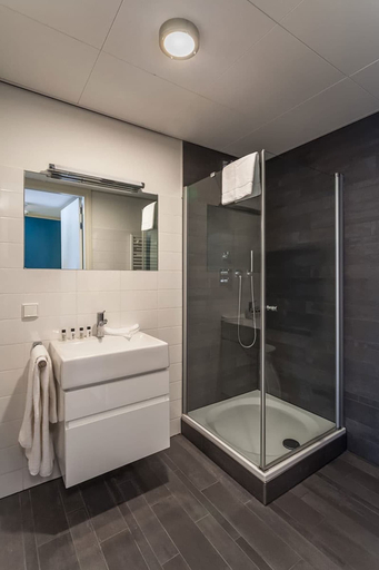 Bathroom 4, New Amsterdam, Amsterdam