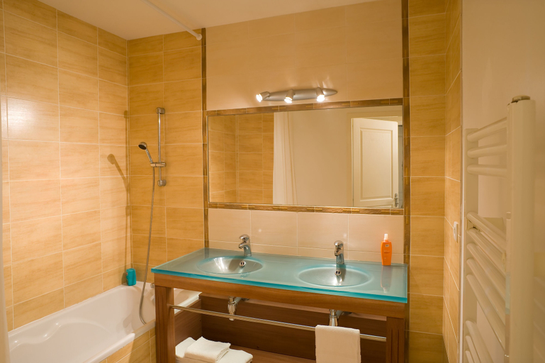 Bathroom, Résidence Madame Vacances Les Appartements de Fontenelles, Vendée