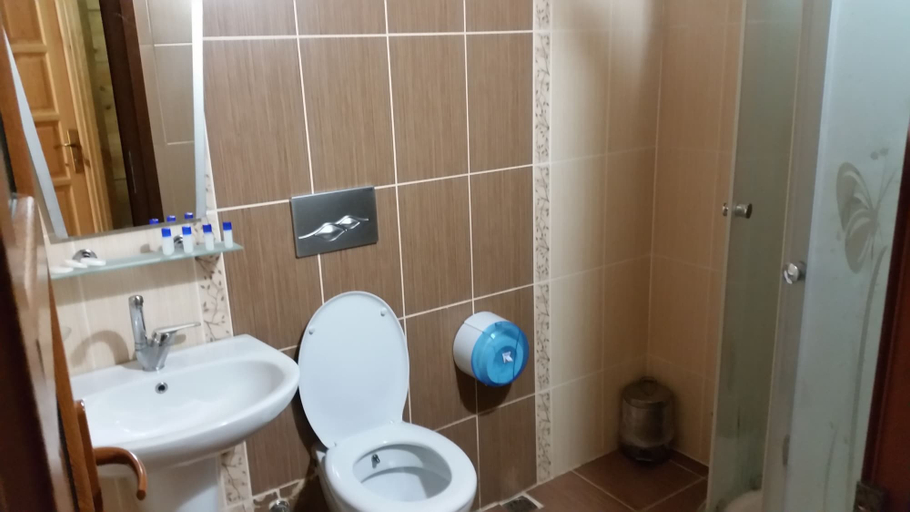 Bathroom 5, Uzungol Bungalow House, Çaykara