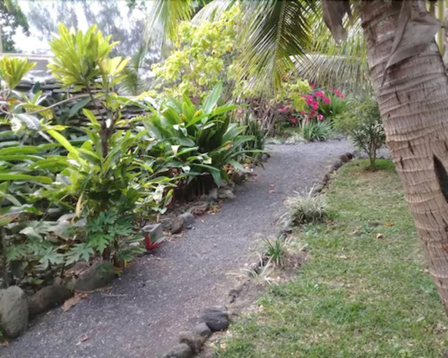 Others 4, Amutia Resort, West Tanna