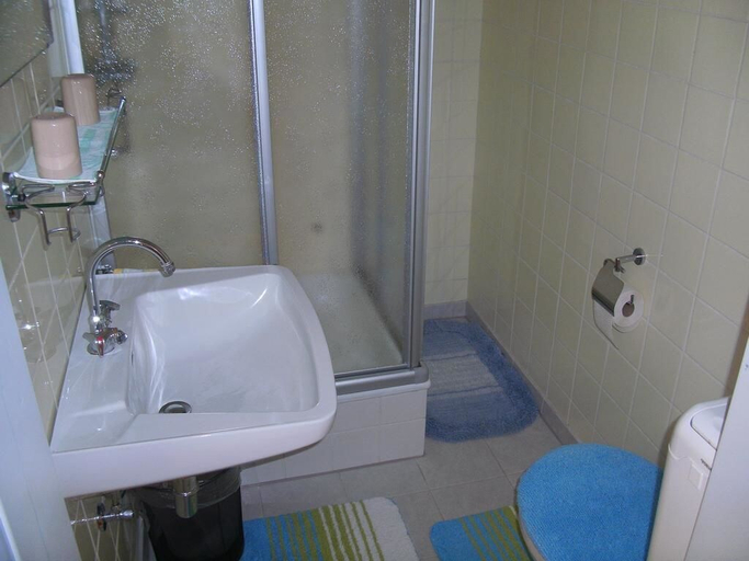 Bathroom 3, Pension Reindlhöh, Cham