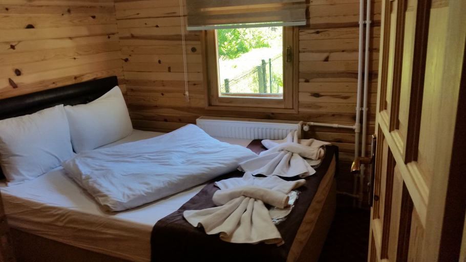 Bedroom 3, Uzungol Bungalow House, Çaykara