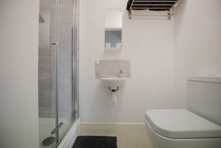 Bathroom, Kirkstall Bridge Apartments - 25, Leeds