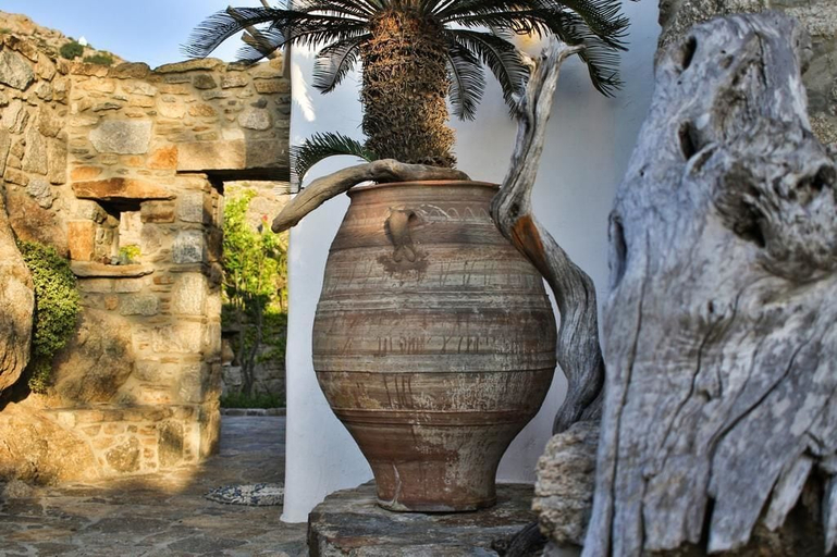 Others 5, Villa Kounoupas, South Aegean