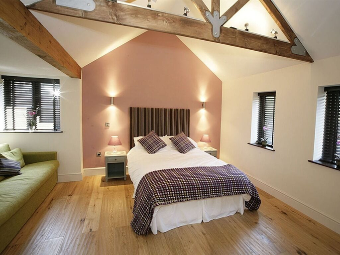 Bedroom 2, Blas Gwyr, Swansea