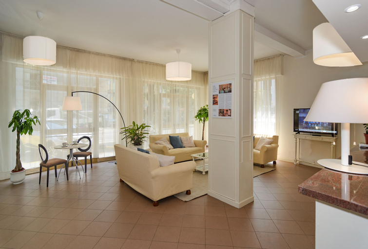 Others 1, Hotel Stella d'Italia, Lucca