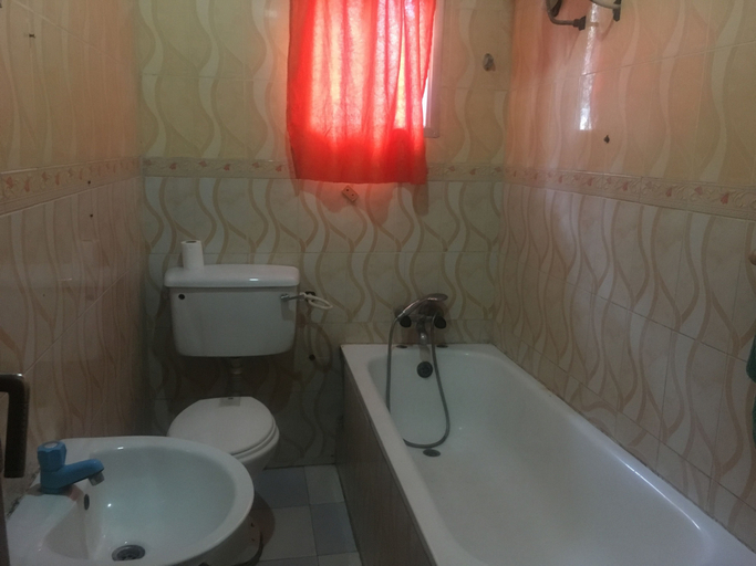 Bathroom 3, Lekki Central Hotel, Eti-Osa