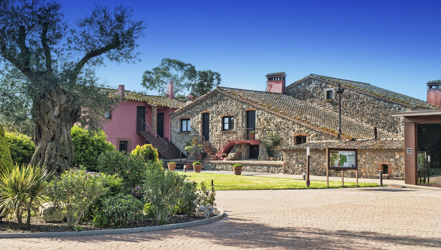 Exterior & Views 2, Suites Natura Mas Tapiolas, Girona