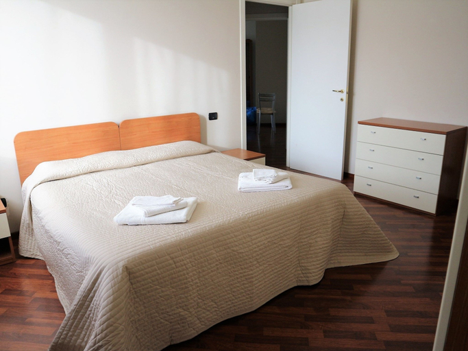 Bedroom 5, Villa Alba Malpensa, Varese