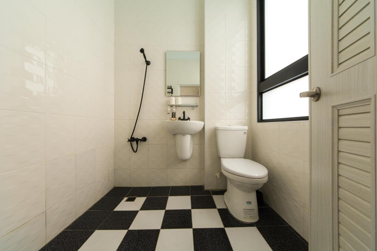 Bathroom 2, Memory Traveler, Tainan