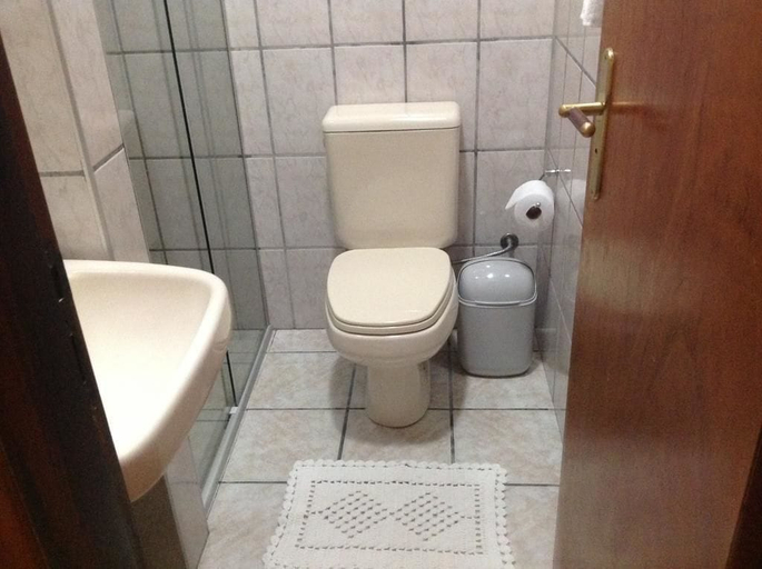 Bathroom 5, Pousada dos Navegantes, Parati