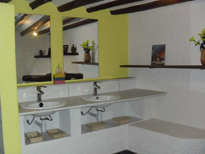 Bathroom, Casa de Rosado, Tarragona