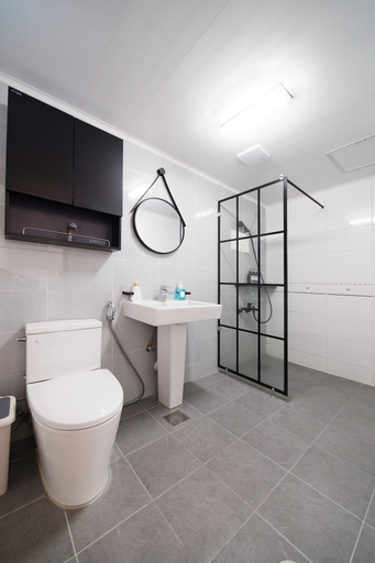 Bathroom 3, Sky-tary Pension, Jeju