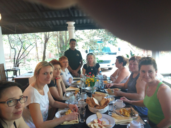 Food & Drinks 4, Kadulla Villa, Palugaswewa
