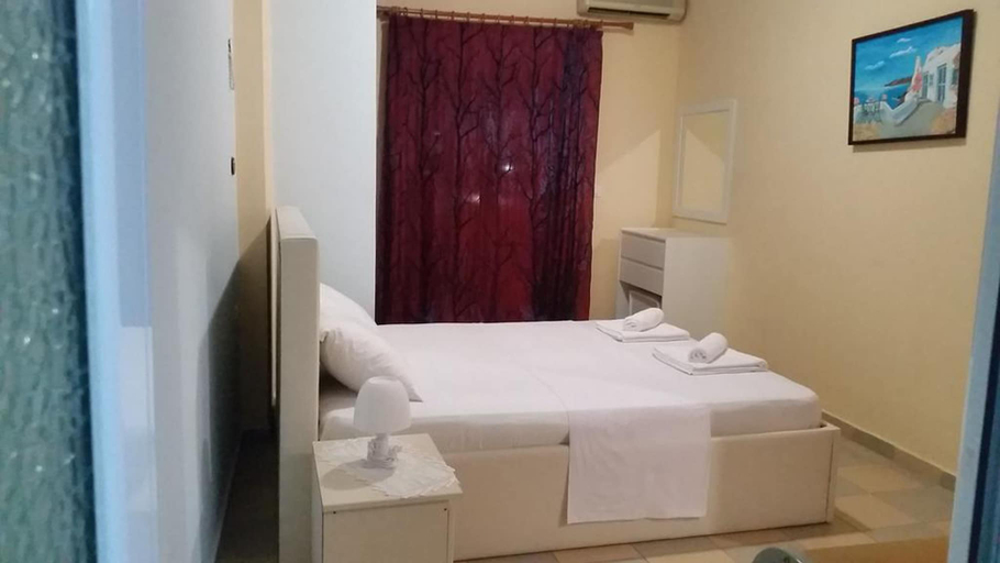 Bedroom 2, Vila Vasiliu, Sarandës