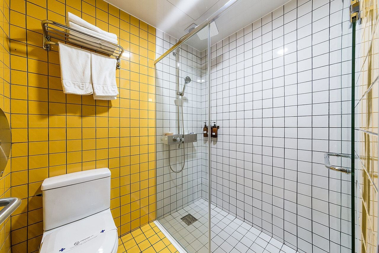 Bathroom 5, Hannam 67, Yongsan