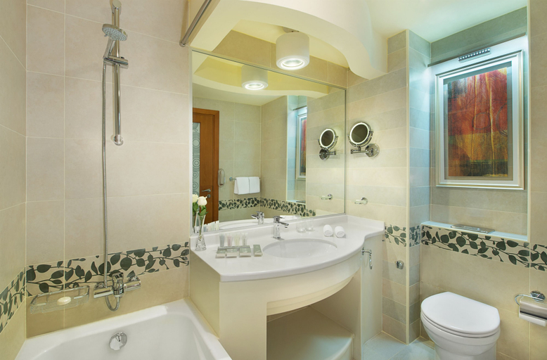 Bathroom 4, City Seasons Towers, Dubai